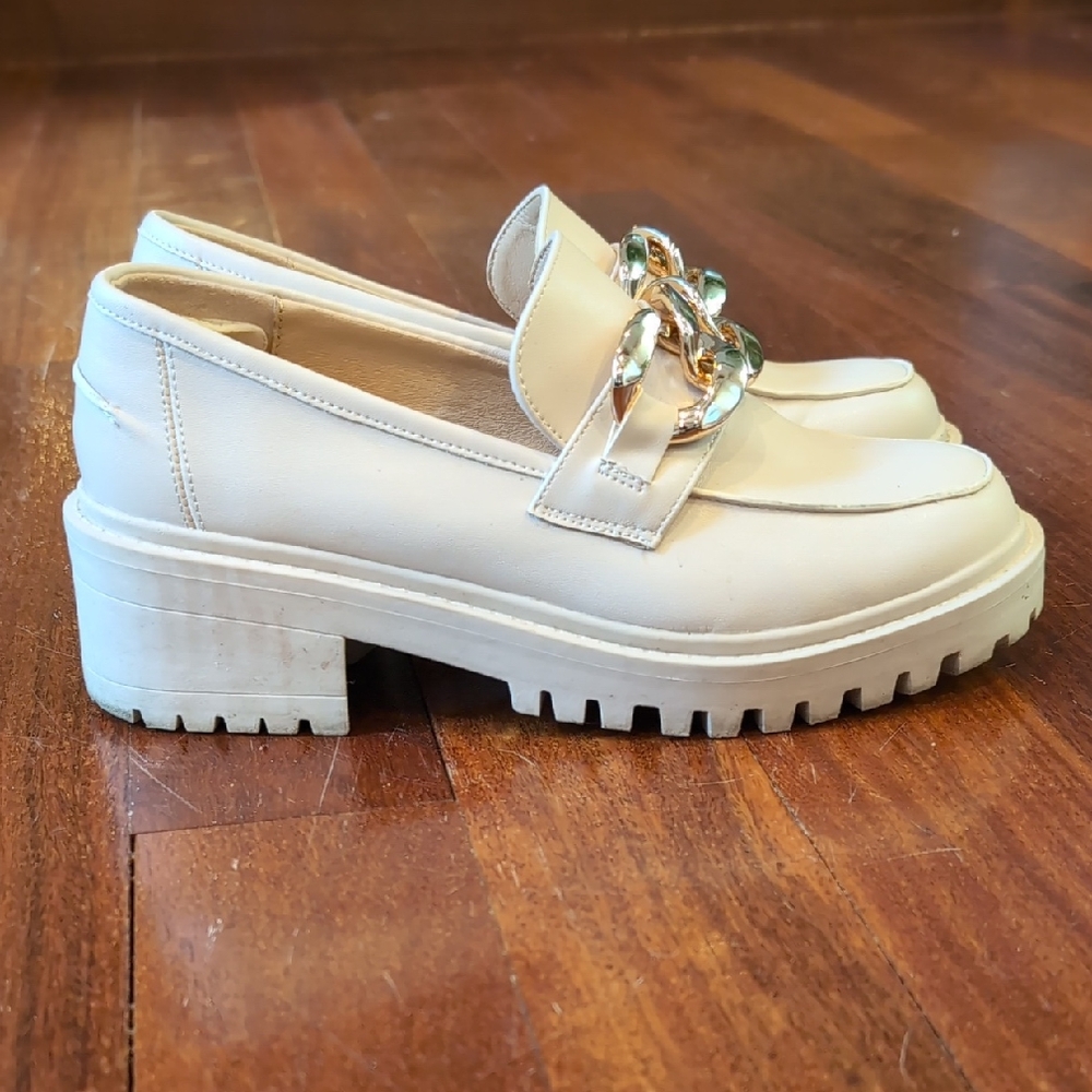 Lugsole Loafers with Chain Detail